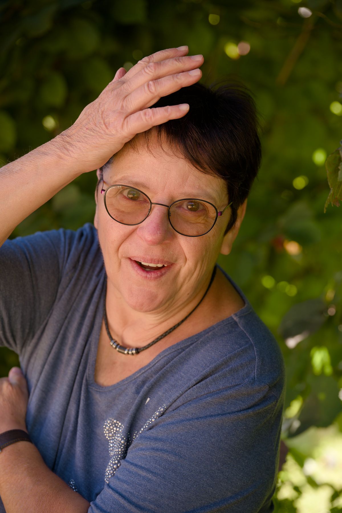 Portrait of a woman with glasses